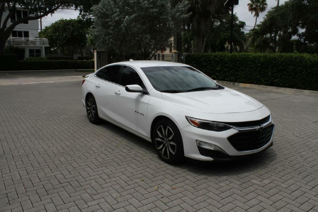 2020 Chevrolet Malibu Image 4