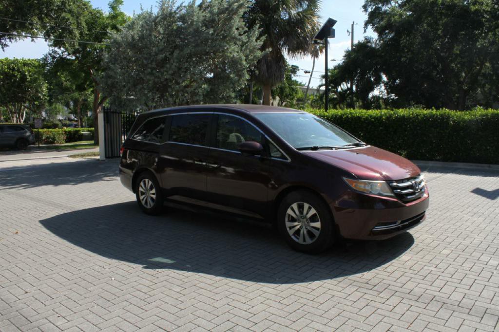 2014 Honda Odyssey Image 4