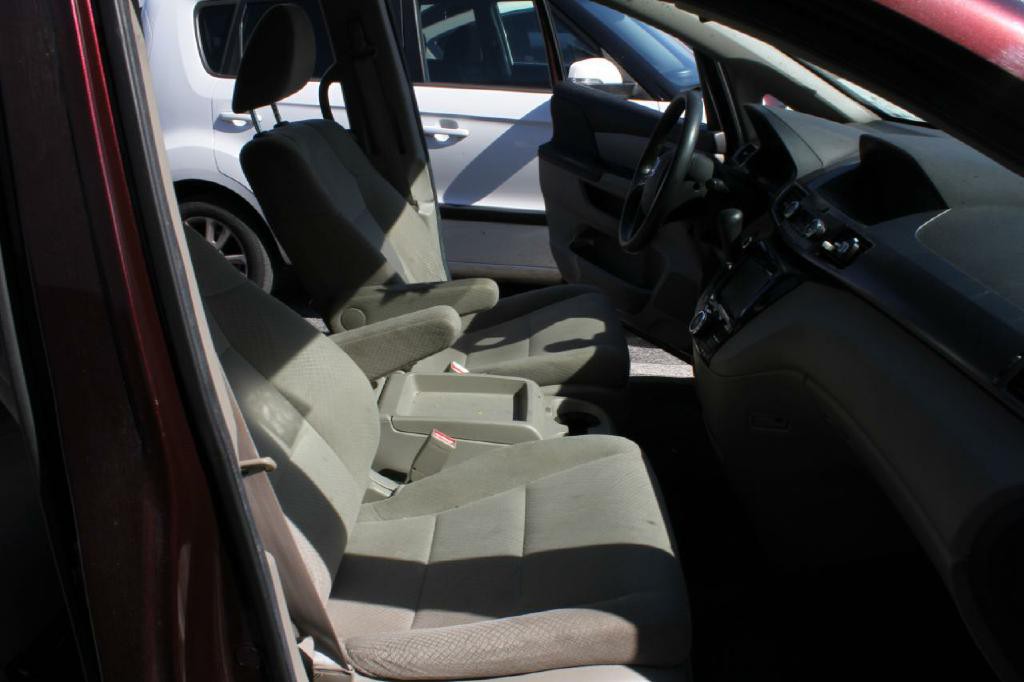 2014 Honda Odyssey Image 10