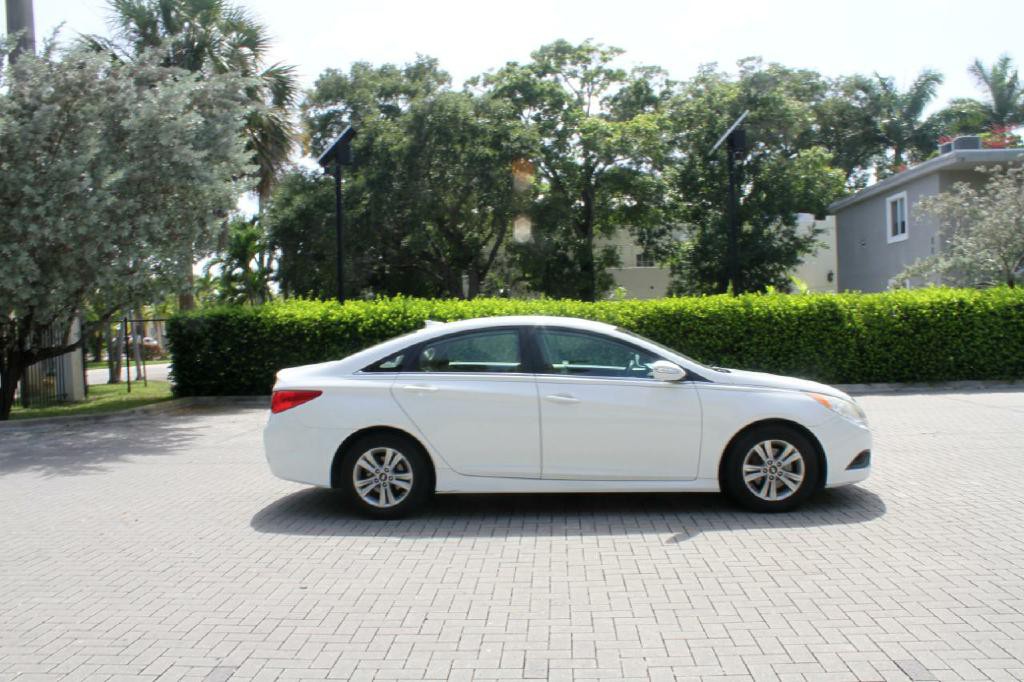 2014 Hyundai Sonata Image 5