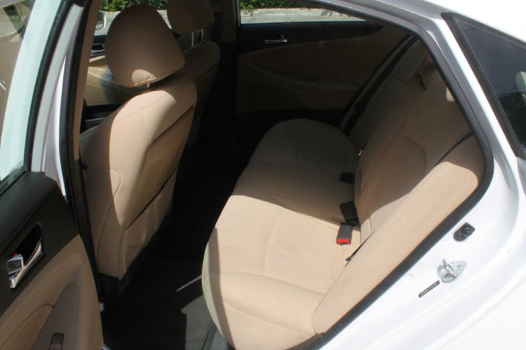 2014 Hyundai Sonata Image 9