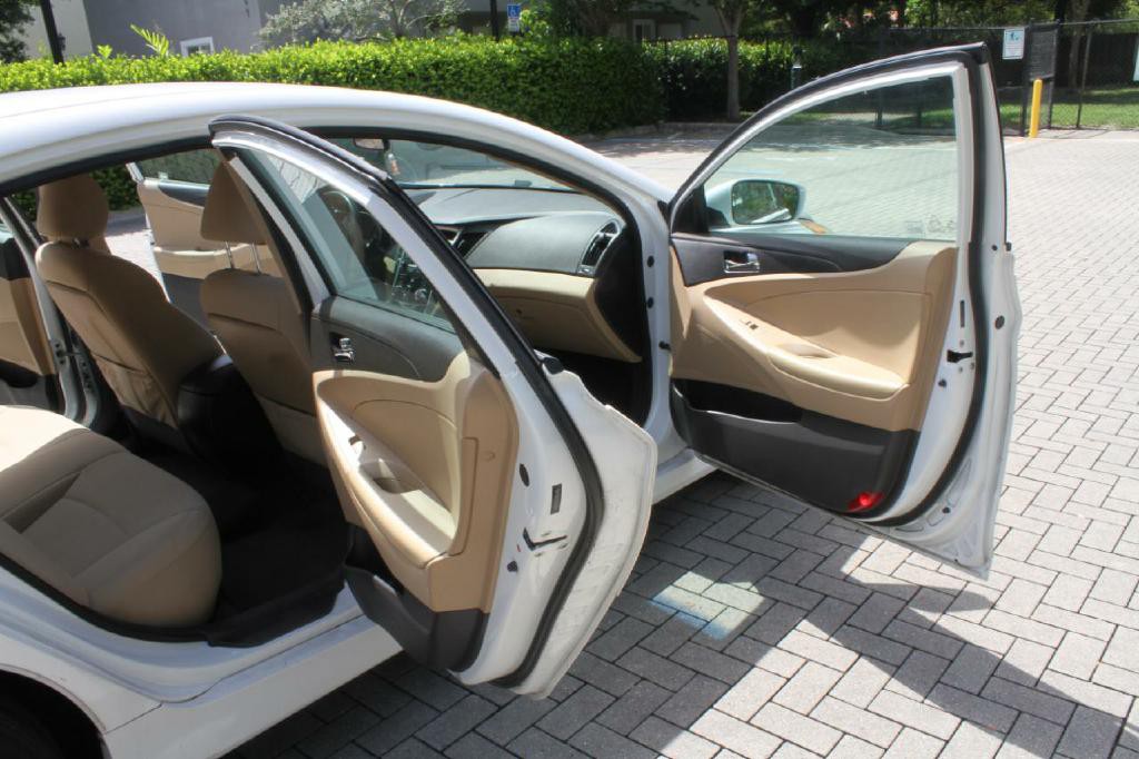 2014 Hyundai Sonata Image 11