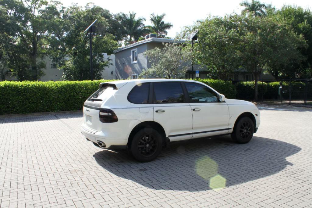 2008 Porsche Cayenne Image 6