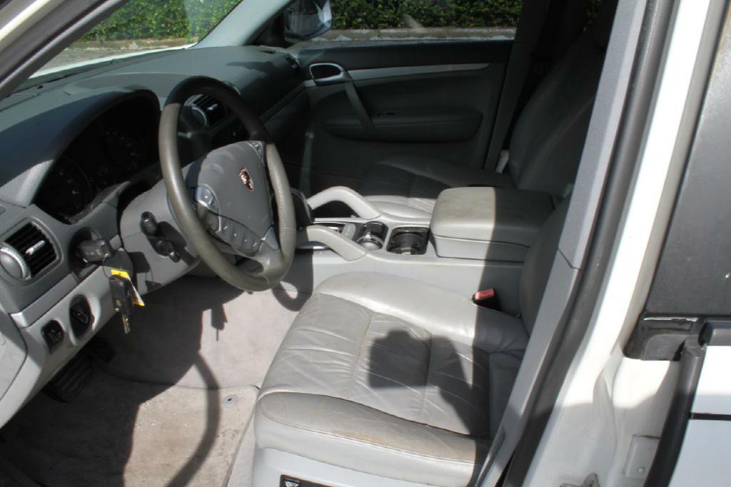 2008 Porsche Cayenne Image 8