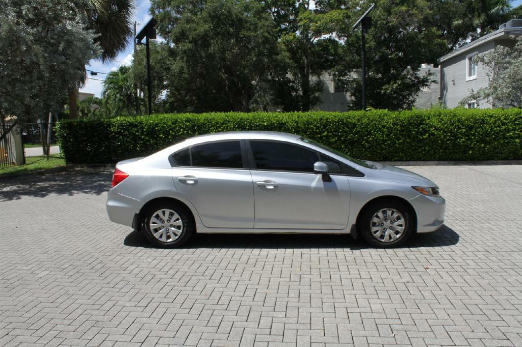 2012 Honda Civic Image 5