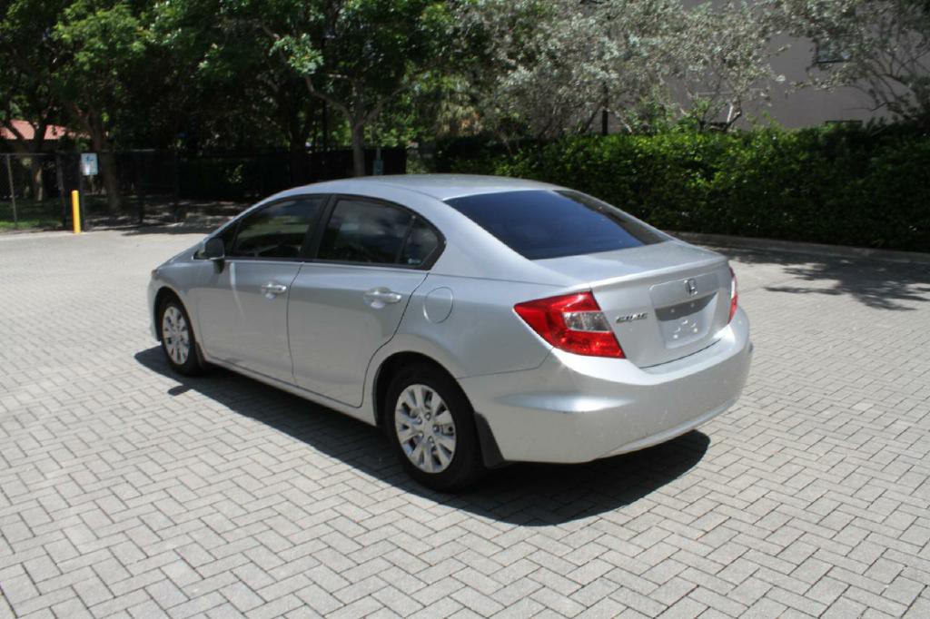 2012 Honda Civic Image 8