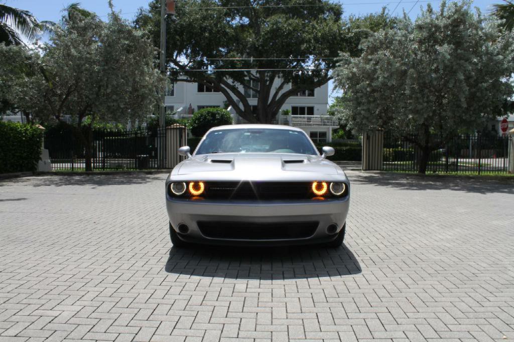 2016 Dodge Challenger Image 3