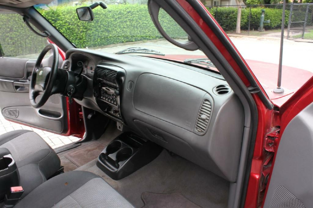 2003 Ford Ranger Image 12