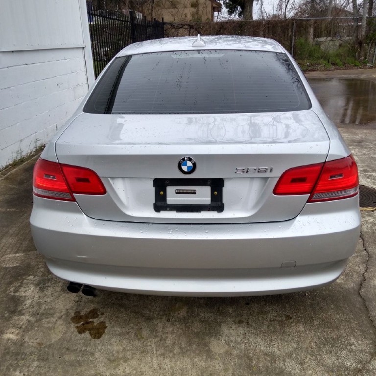 2010 BMW 3 Series Image 5