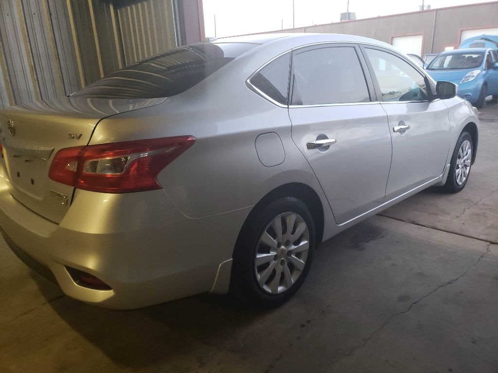2016 Nissan Sentra Image 5