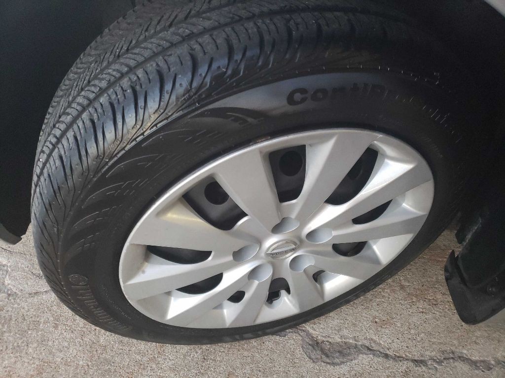 2016 Nissan Sentra Image 30