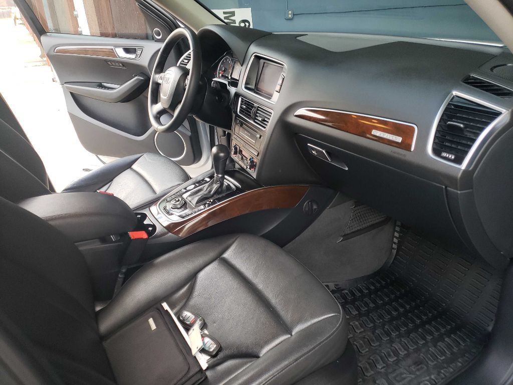 2012 Audi Q5 Image 12