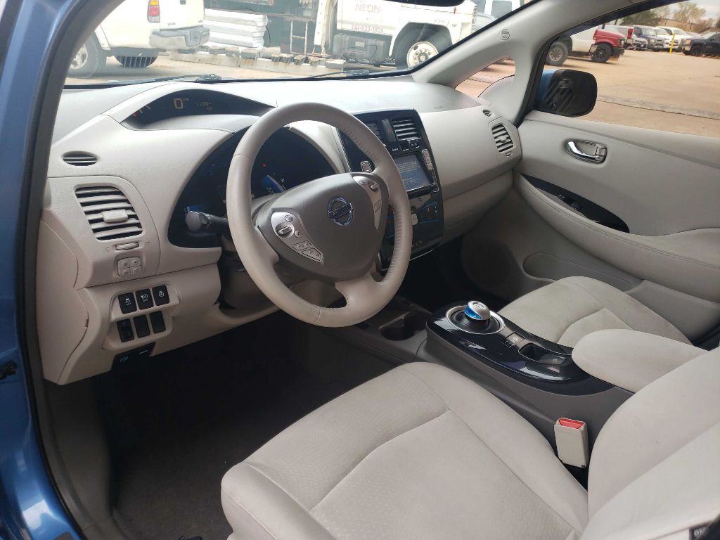 2012 Nissan Leaf Image 7