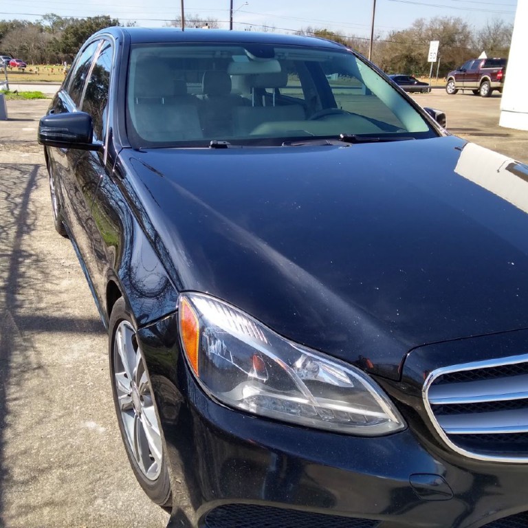 2016 Mercedes-Benz E-Class Image 2