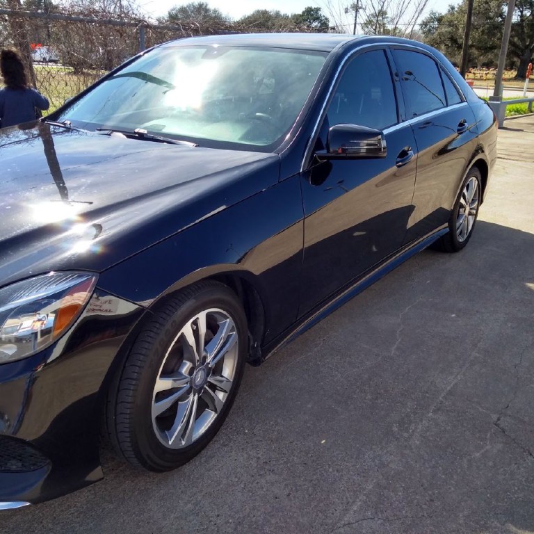 2016 Mercedes-Benz E-Class Image 4