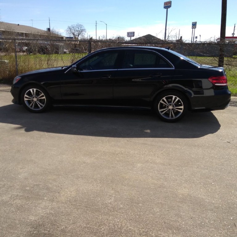 2016 Mercedes-Benz E-Class Image 6
