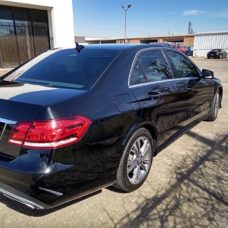 2016 Mercedes-Benz E-Class Image 9