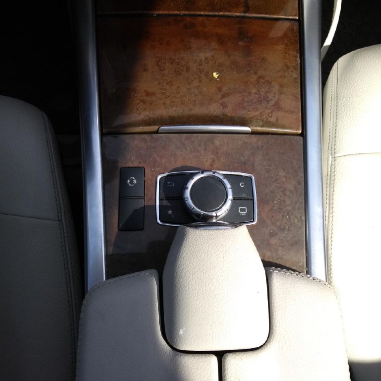 2016 Mercedes-Benz E-Class Image 12