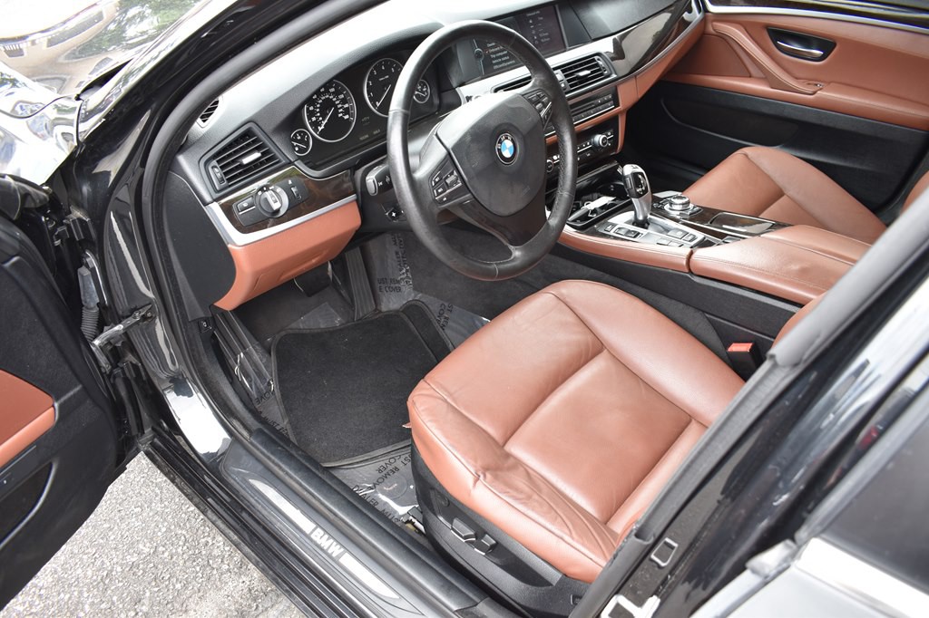 2012 BMW 5 Series Image 14