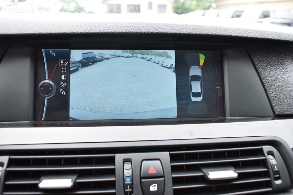 2012 BMW 5 Series Image 23
