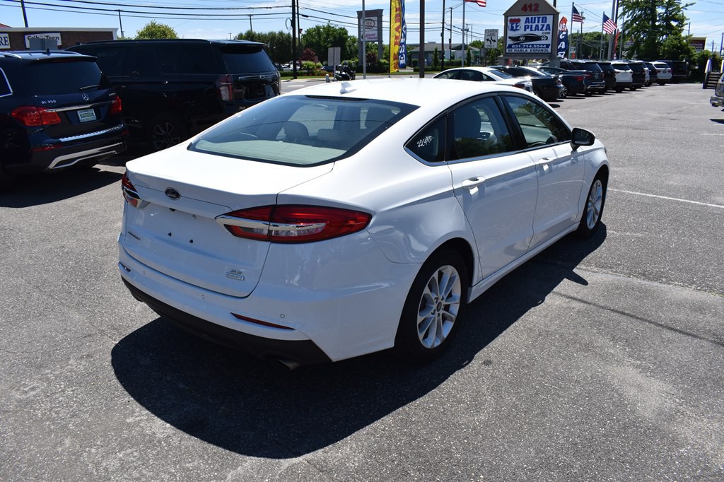 2020 Ford Fusion Image 5