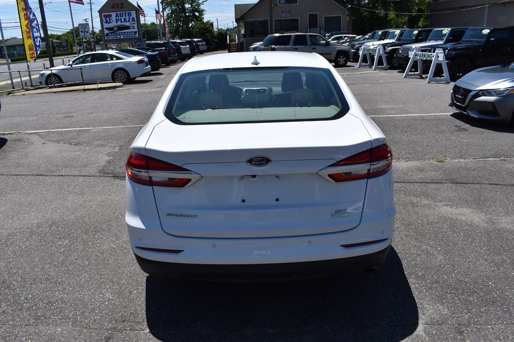 2020 Ford Fusion Image 6