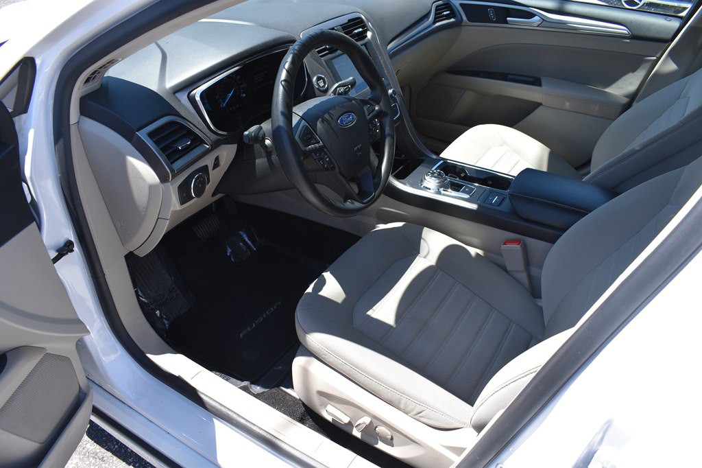 2020 Ford Fusion Image 12