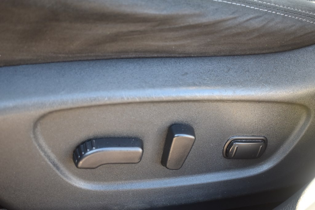 2015 Nissan Rogue Image 11