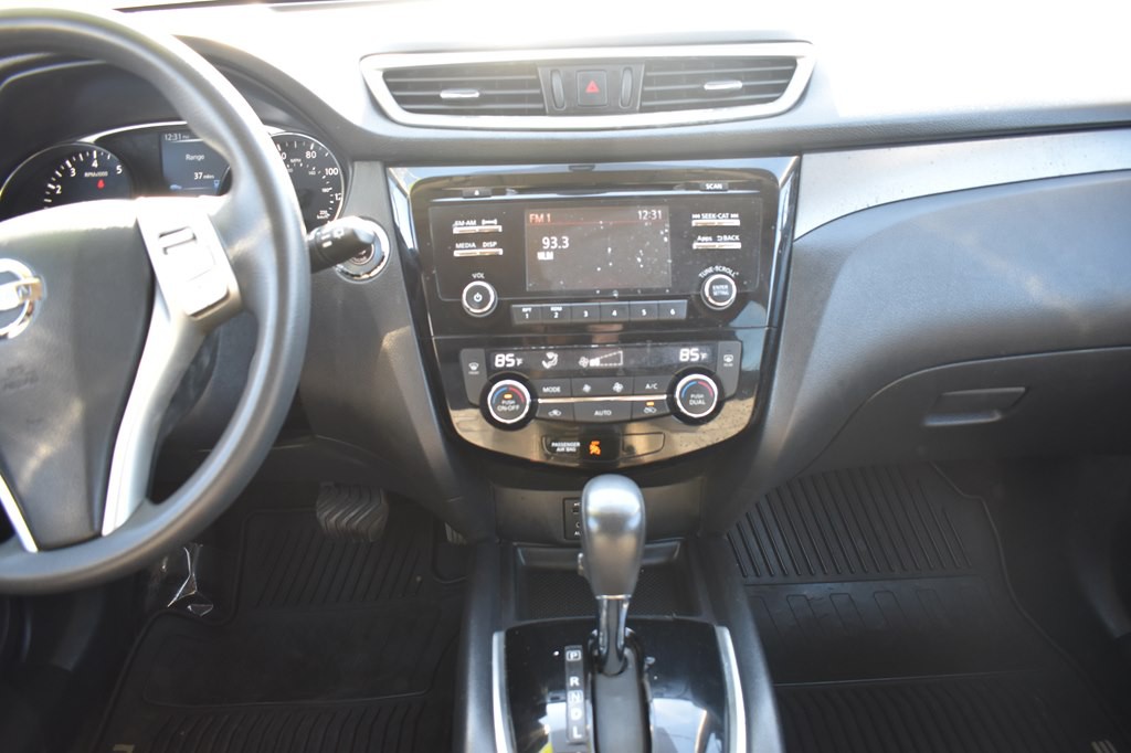 2015 Nissan Rogue Image 13