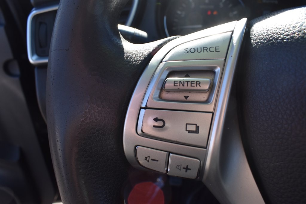 2015 Nissan Rogue Image 15