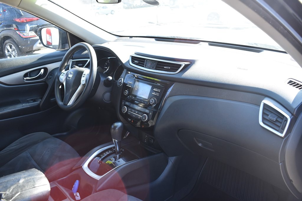 2015 Nissan Rogue Image 19