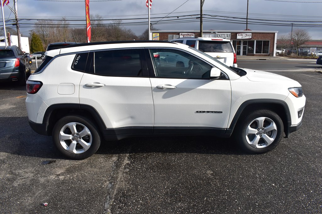 2019 Jeep Compass Image 9