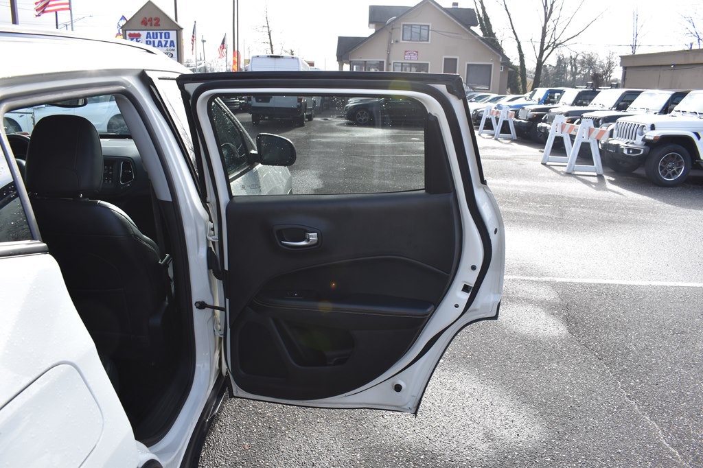 2019 Jeep Compass Image 13
