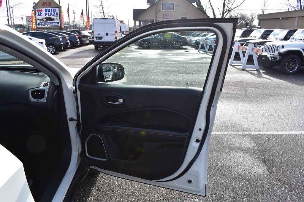 2019 Jeep Compass Image 14