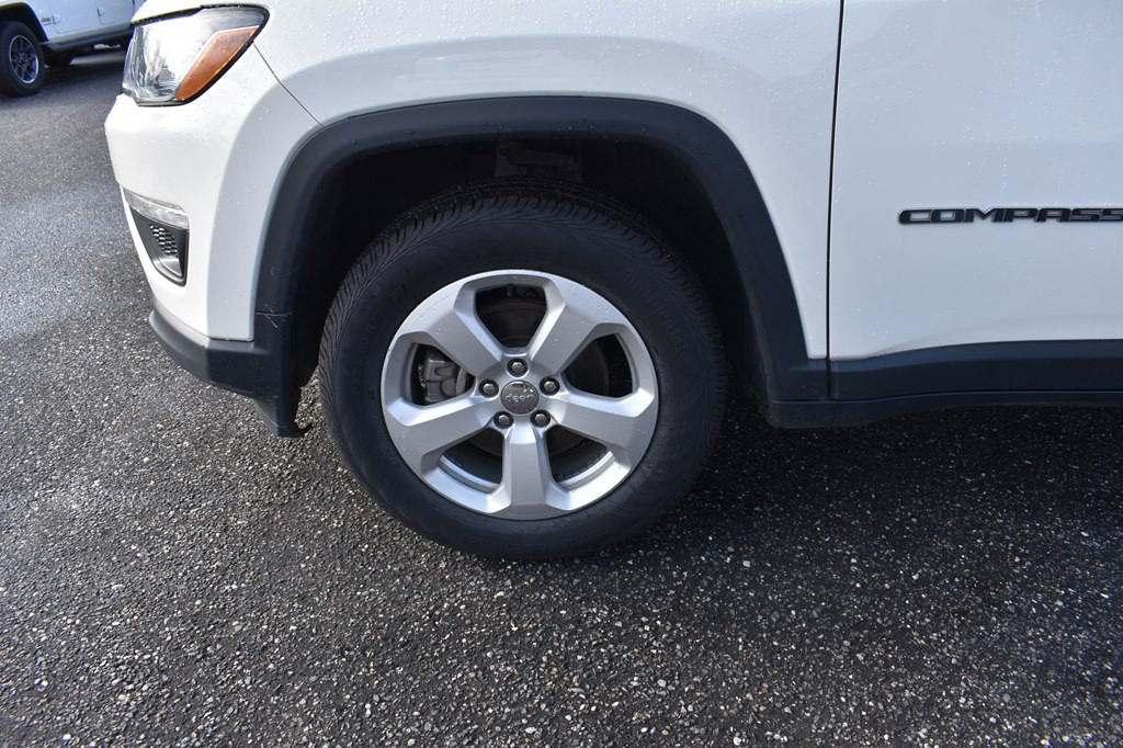2019 Jeep Compass Image 25