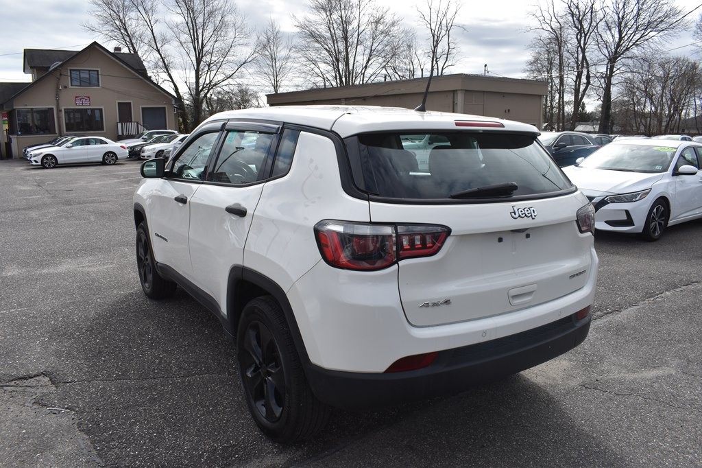 2018 Jeep Compass Image 6