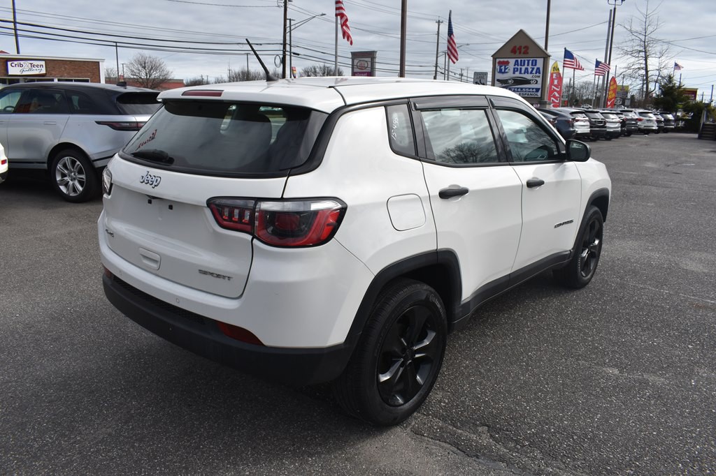 2018 Jeep Compass Image 8