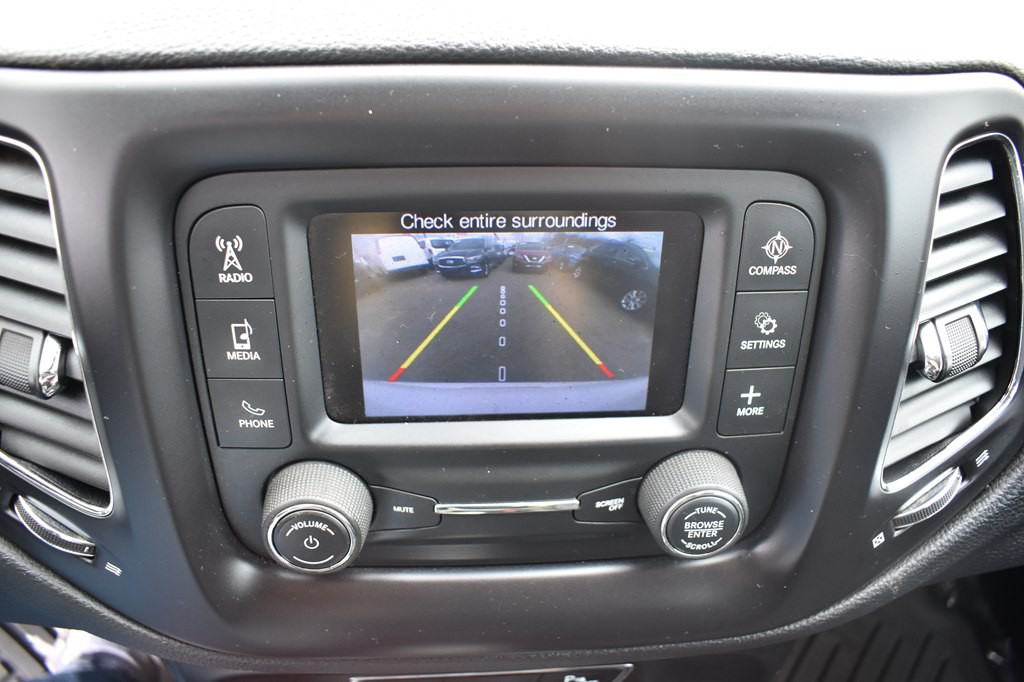 2018 Jeep Compass Image 13