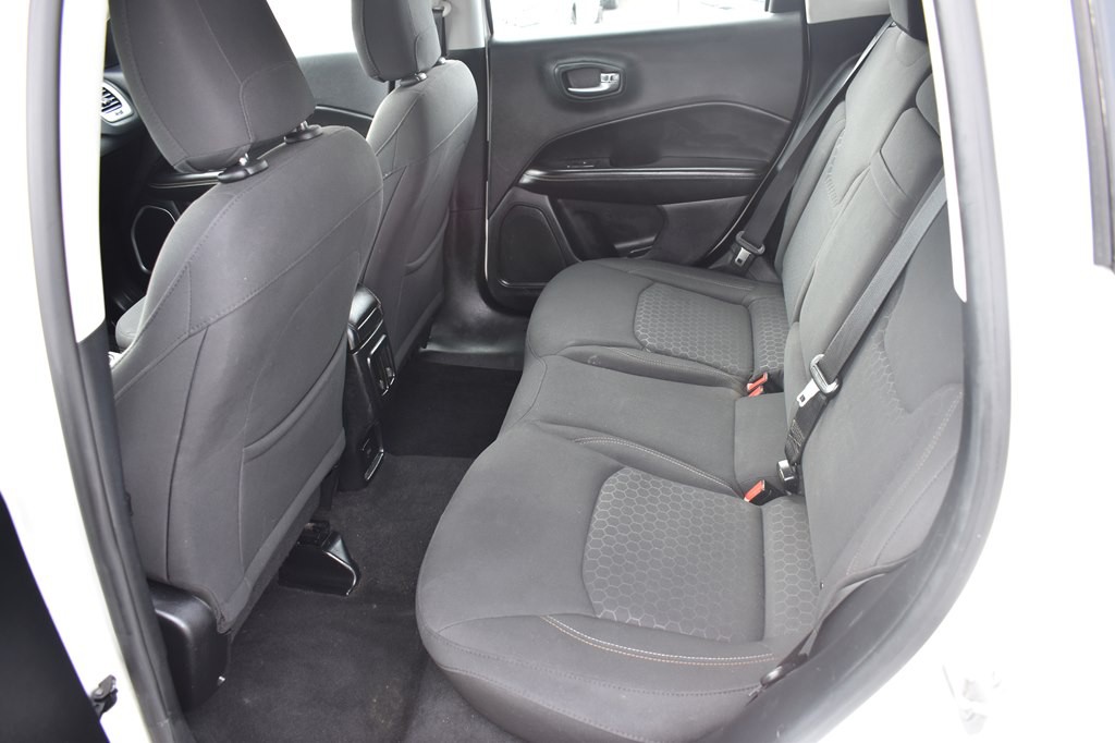 2018 Jeep Compass Image 14