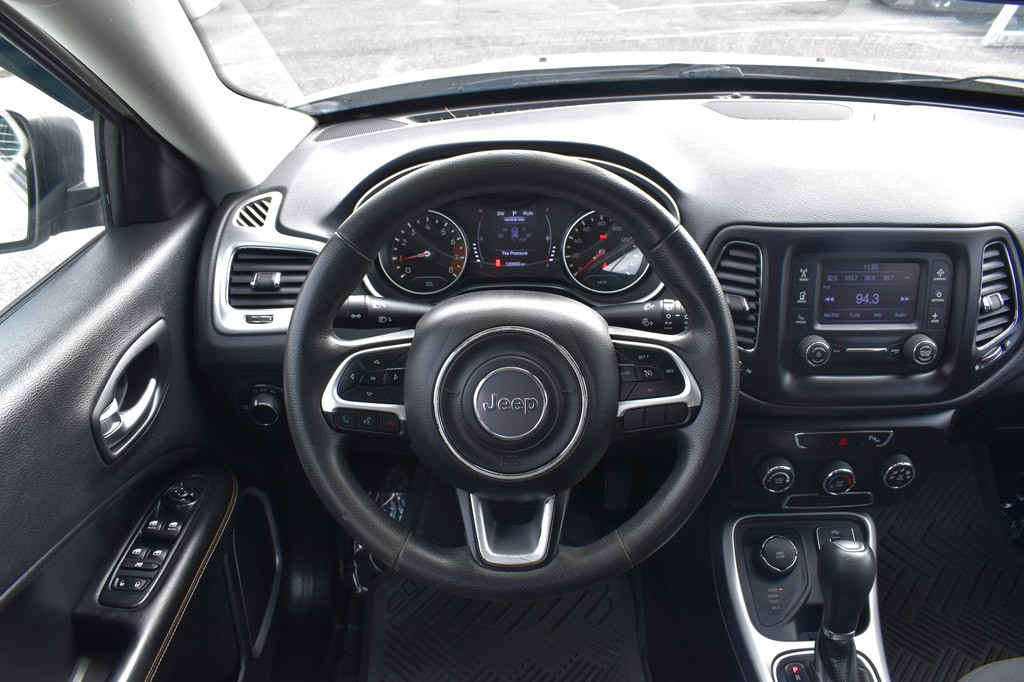 2018 Jeep Compass Image 17