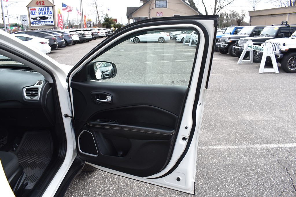 2018 Jeep Compass Image 26
