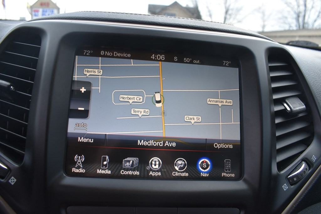 2015 Jeep Cherokee Image 16