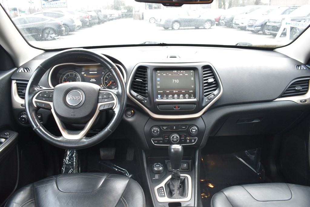 2015 Jeep Cherokee Image 24
