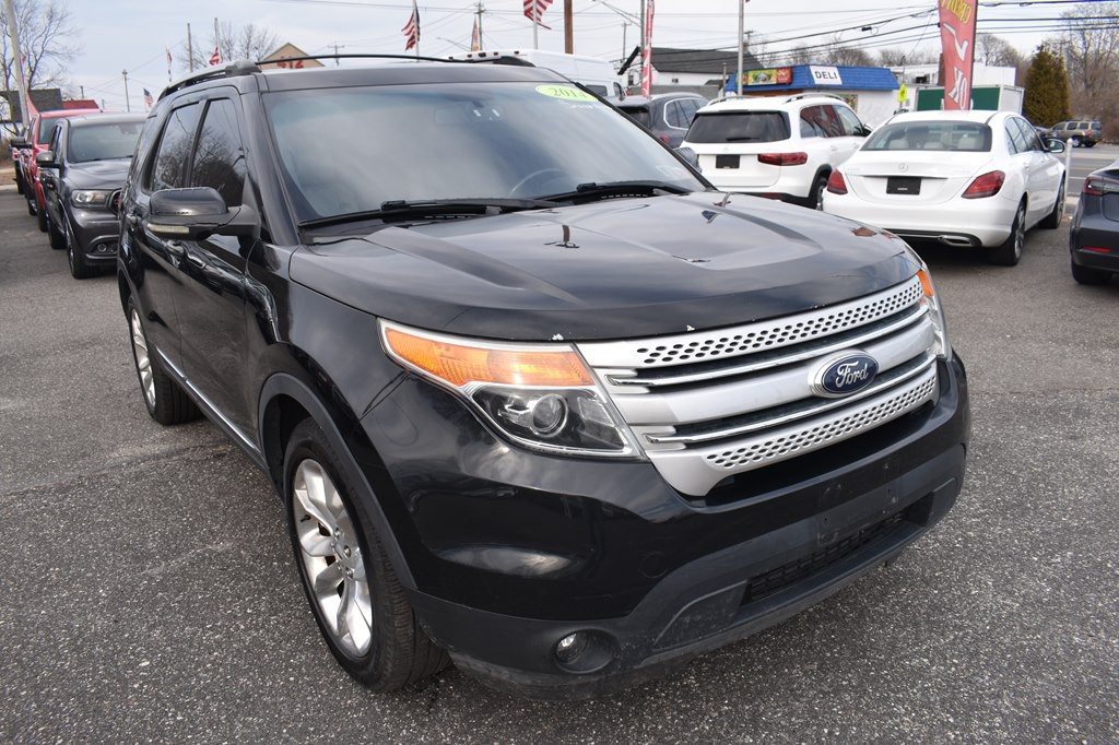 2014 Ford Explorer Image 1