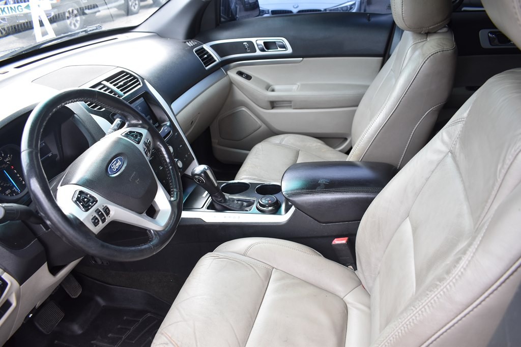 2014 Ford Explorer Image 10