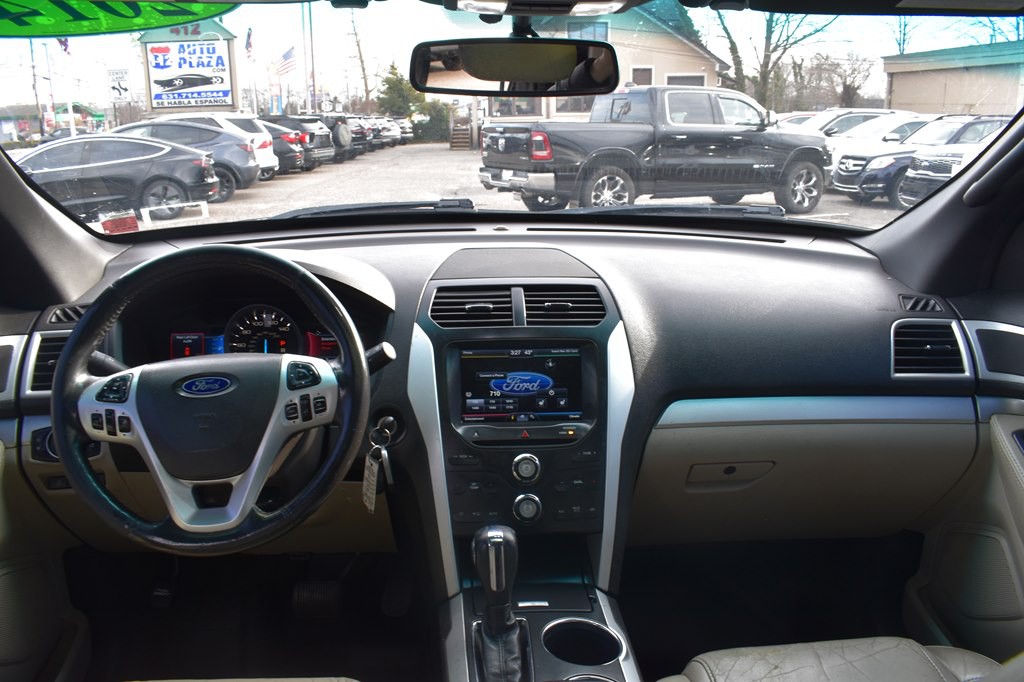 2014 Ford Explorer Image 24