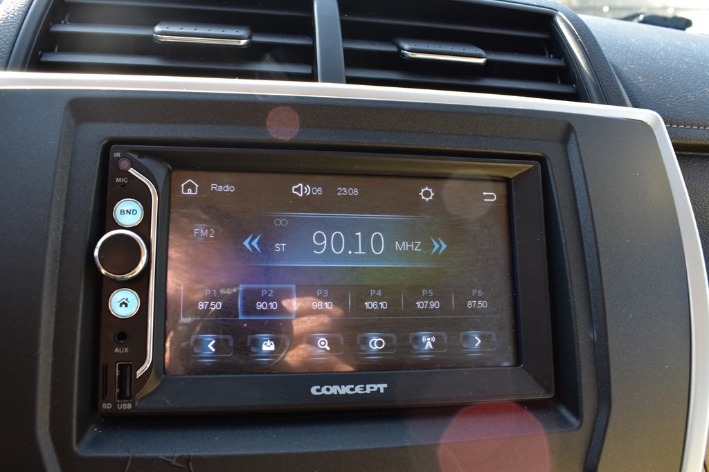 2017 Toyota Camry Image 14