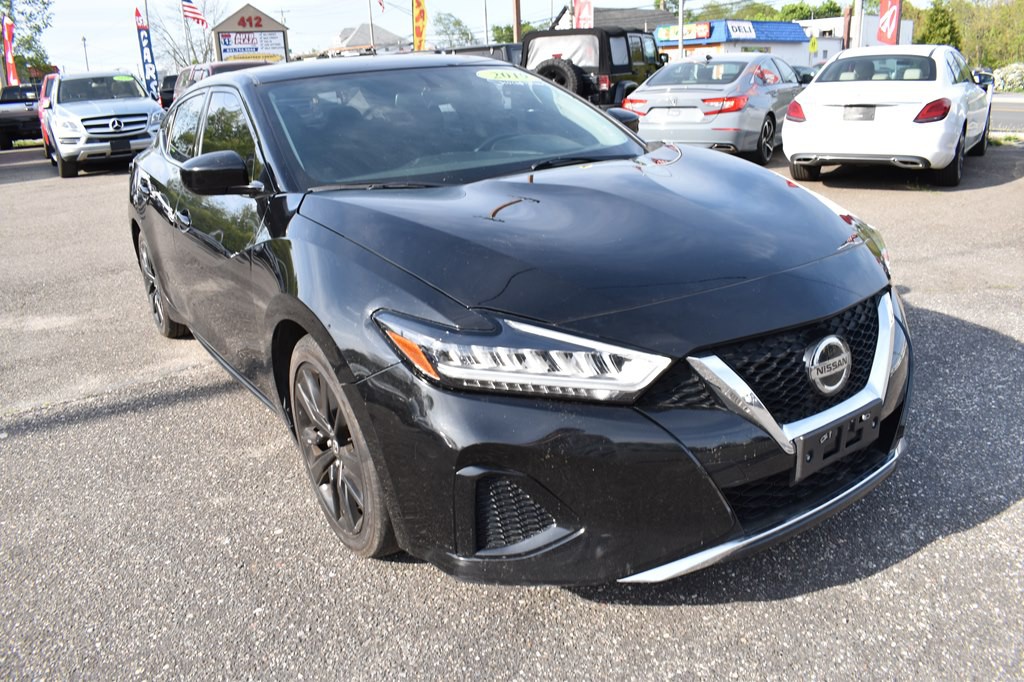 2019 Nissan Maxima Image 1