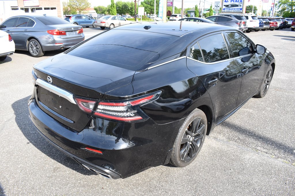 2019 Nissan Maxima Image 8
