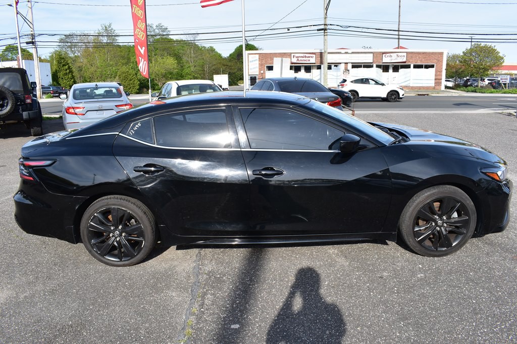 2019 Nissan Maxima Image 9